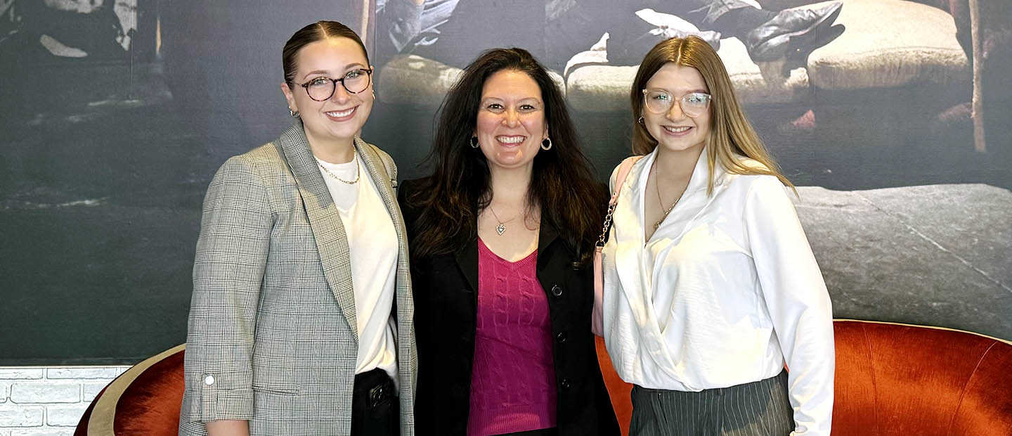 Marketing Professor, Students Present on AI to Professionals at AMA Pittsburgh Conference