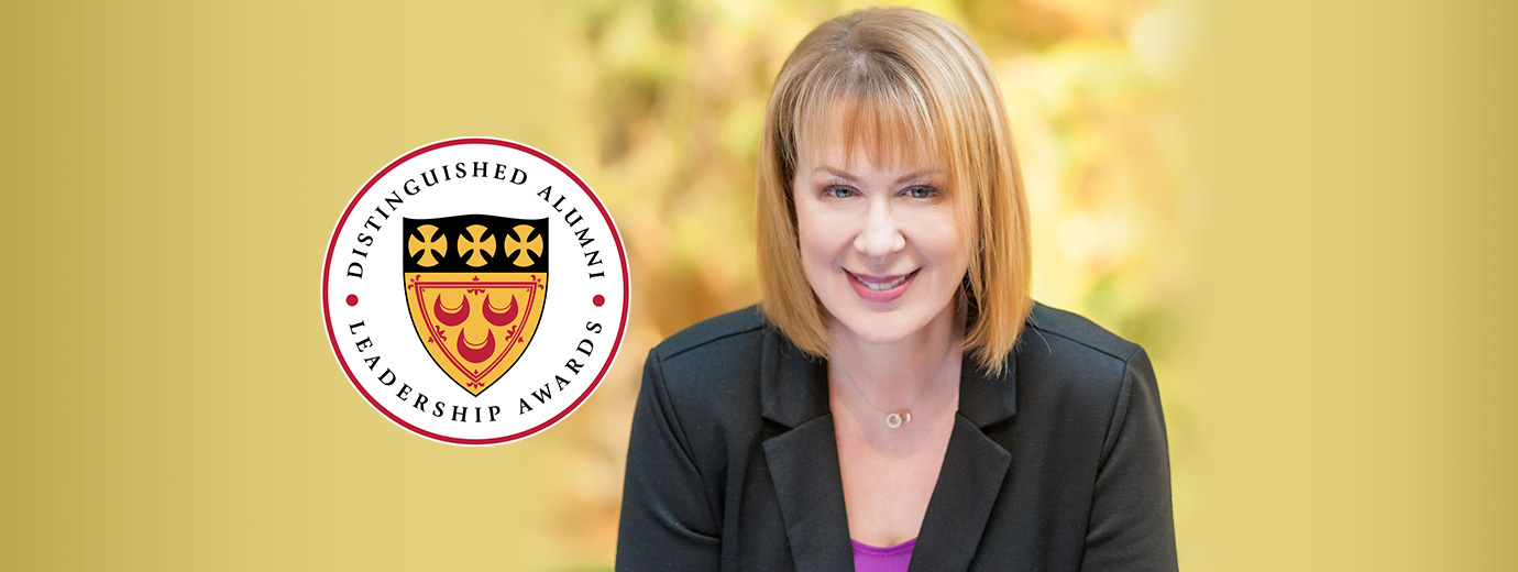 New York Times Bestselling Author & Seton Hill Writing Popular Fiction Grad  Receives Distinguished Alumni Leadership Award