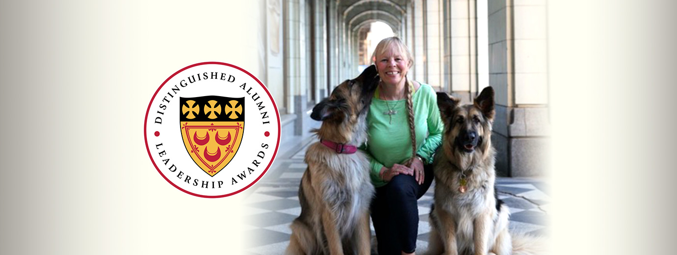 Pioneering Animal-Assisted Art Therapist Straja Linder King Receives Distinguished Alumni Leadership Award